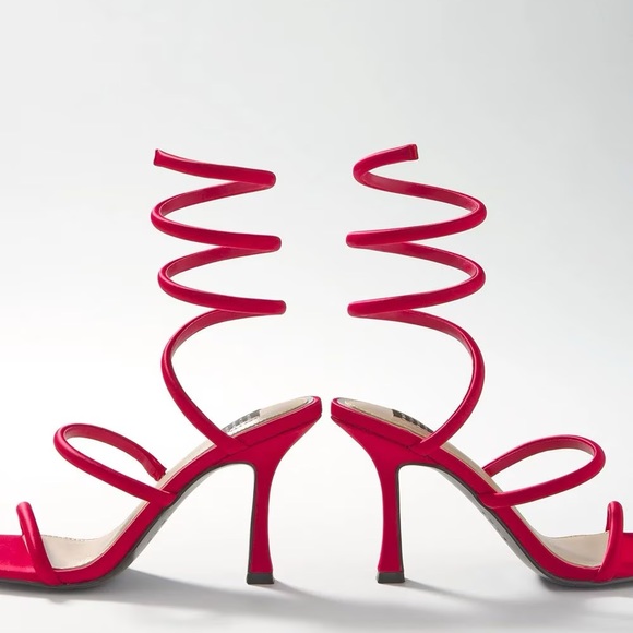 White House Black Market Women’s Red Satin Wrap High Heel Sandals Size 8.5 - Picture 5 of 8